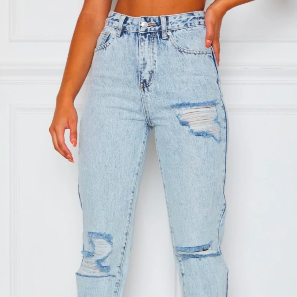 Moving on Boyfriend Jeans - White Fox Boutique
